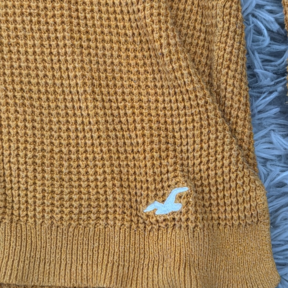 Mustard Yellow Hollister Knit sweater (M) - Picture 12 of 12